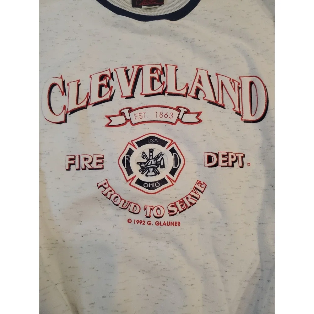 VTG Cleveland Fire Dept. Proud To Serve Sweatshirt Men's L UltraClub Collection